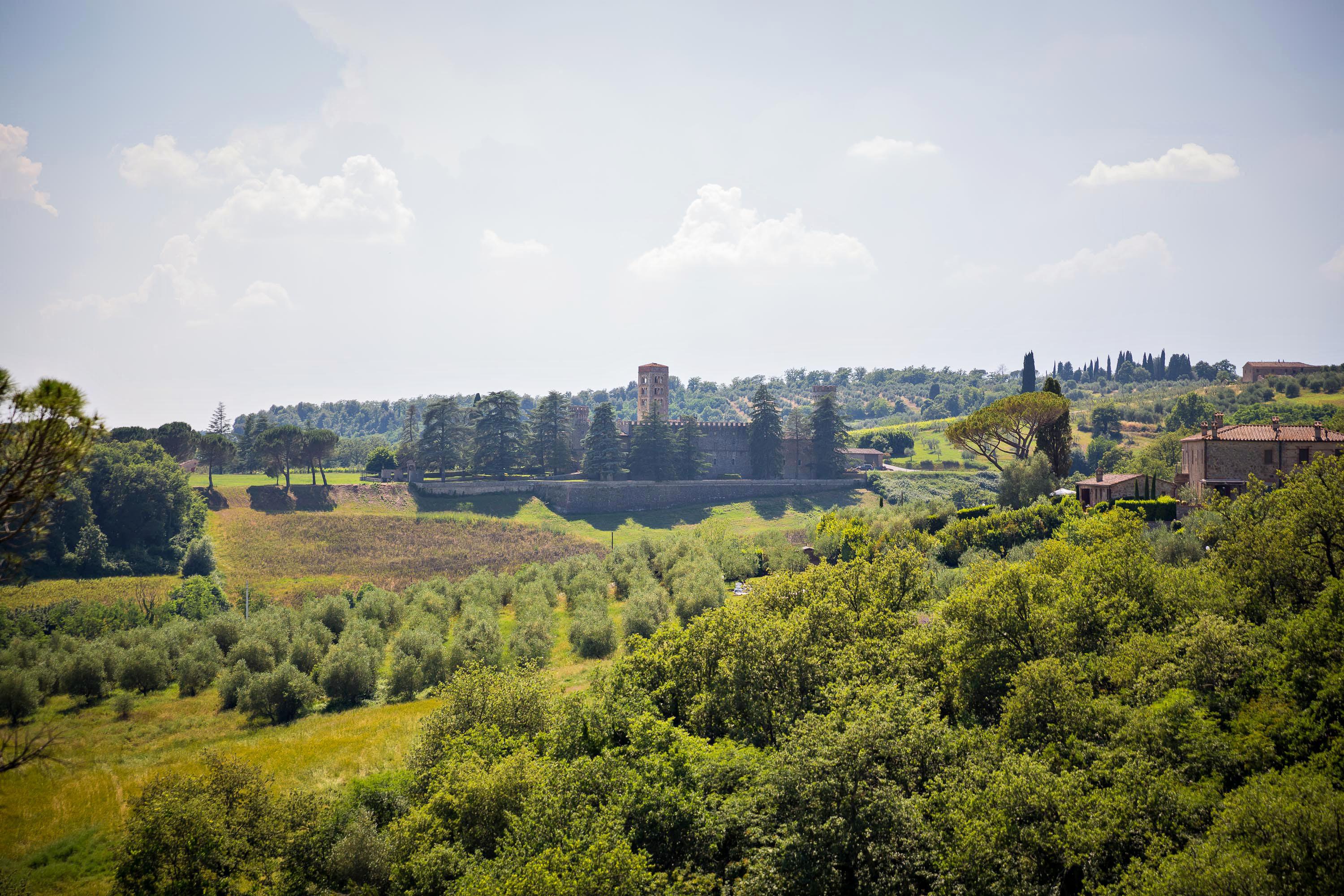 Castel Monastero - The Leading Hotels Of The World Castelnuovo Berardenga Exterior photo
