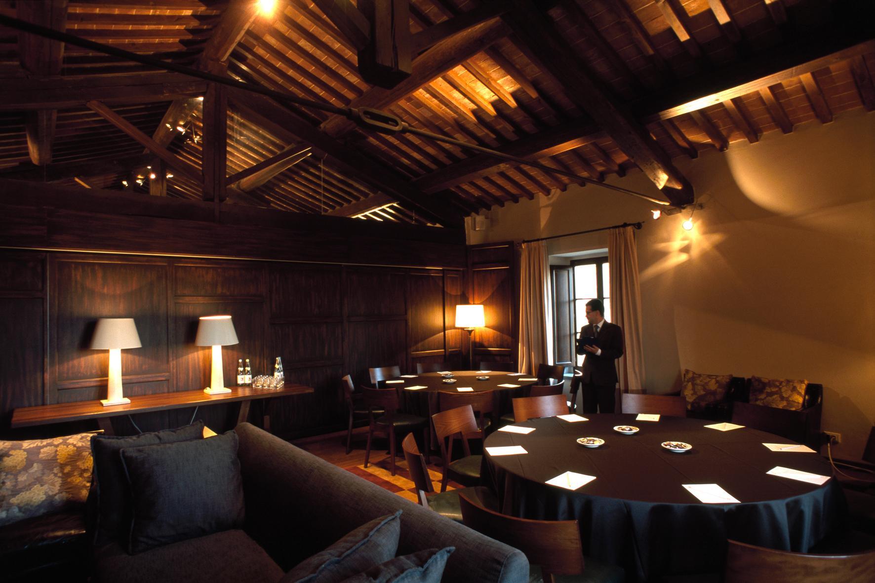 Castel Monastero - The Leading Hotels Of The World Castelnuovo Berardenga Exterior photo