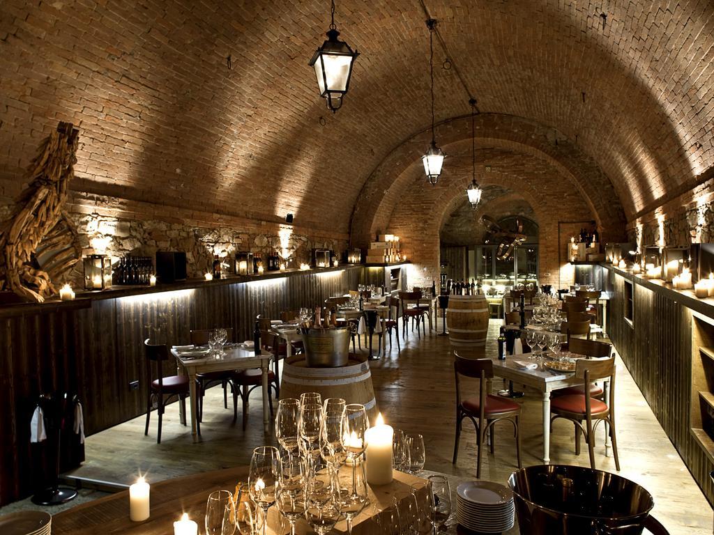 Castel Monastero - The Leading Hotels Of The World Castelnuovo Berardenga Exterior photo